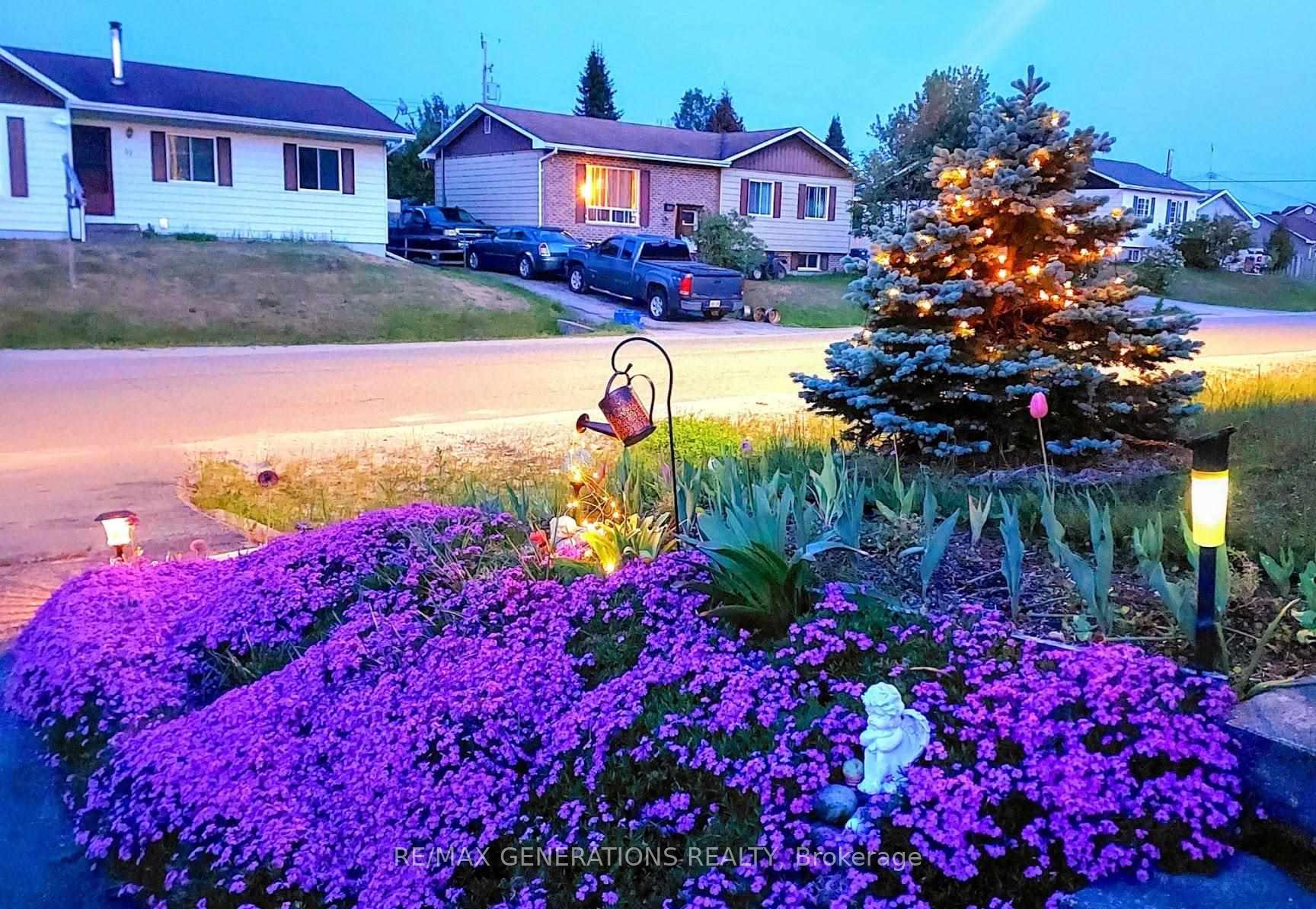 Photo 37 of 58 Matachewan Road, Manitouwadge — HOMEH