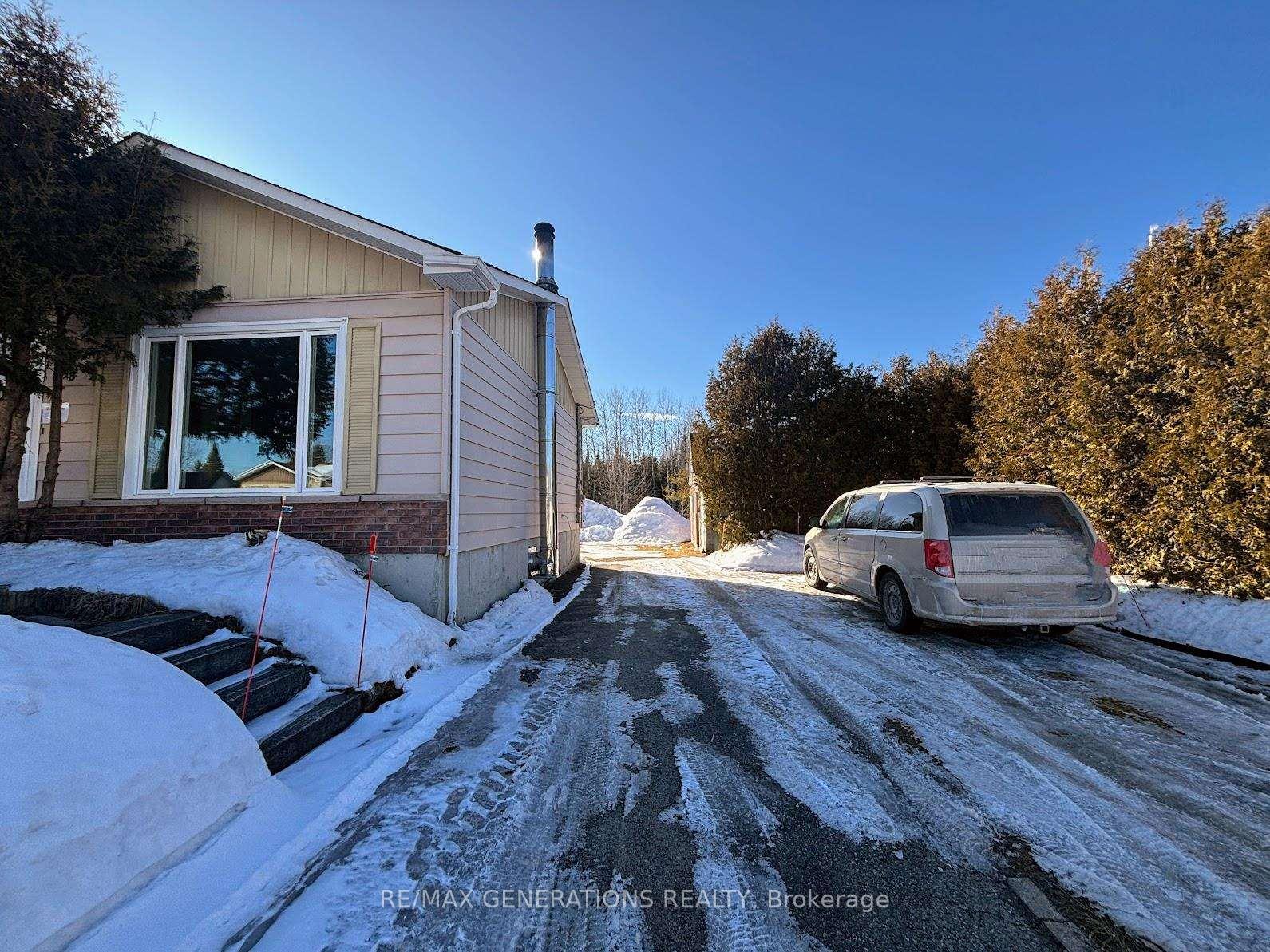 Photo 39 of 58 Matachewan Road, Manitouwadge — HOMEH