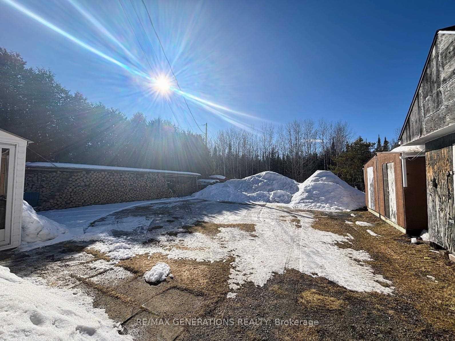 Photo 40 of 58 Matachewan Road, Manitouwadge — HOMEH