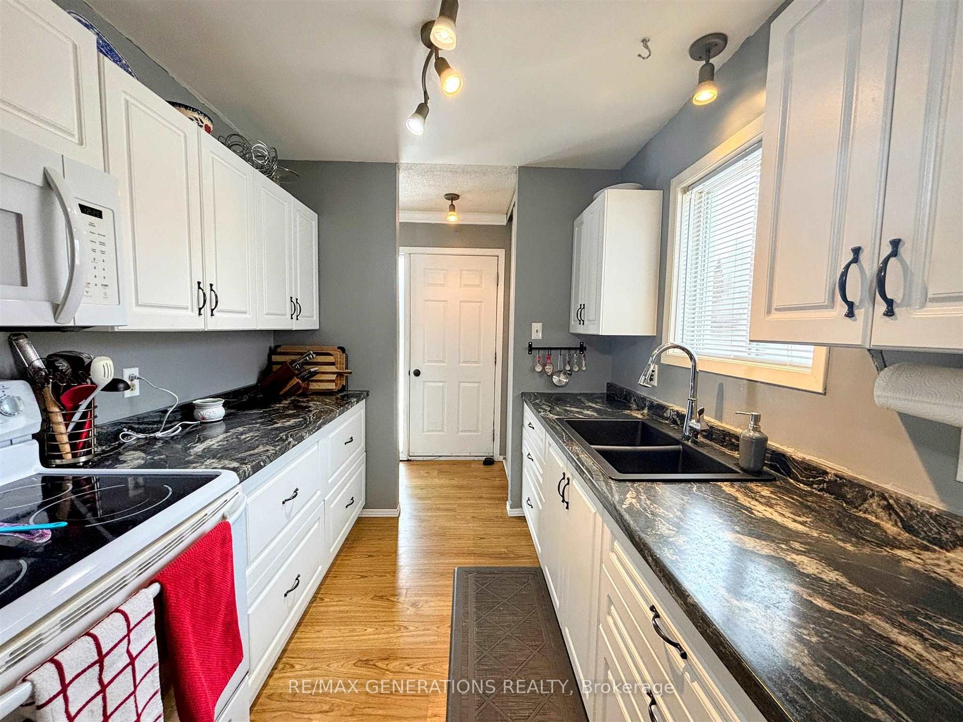 Photo 8 of 125 Hemlo Drive, Marathon — HOMEH