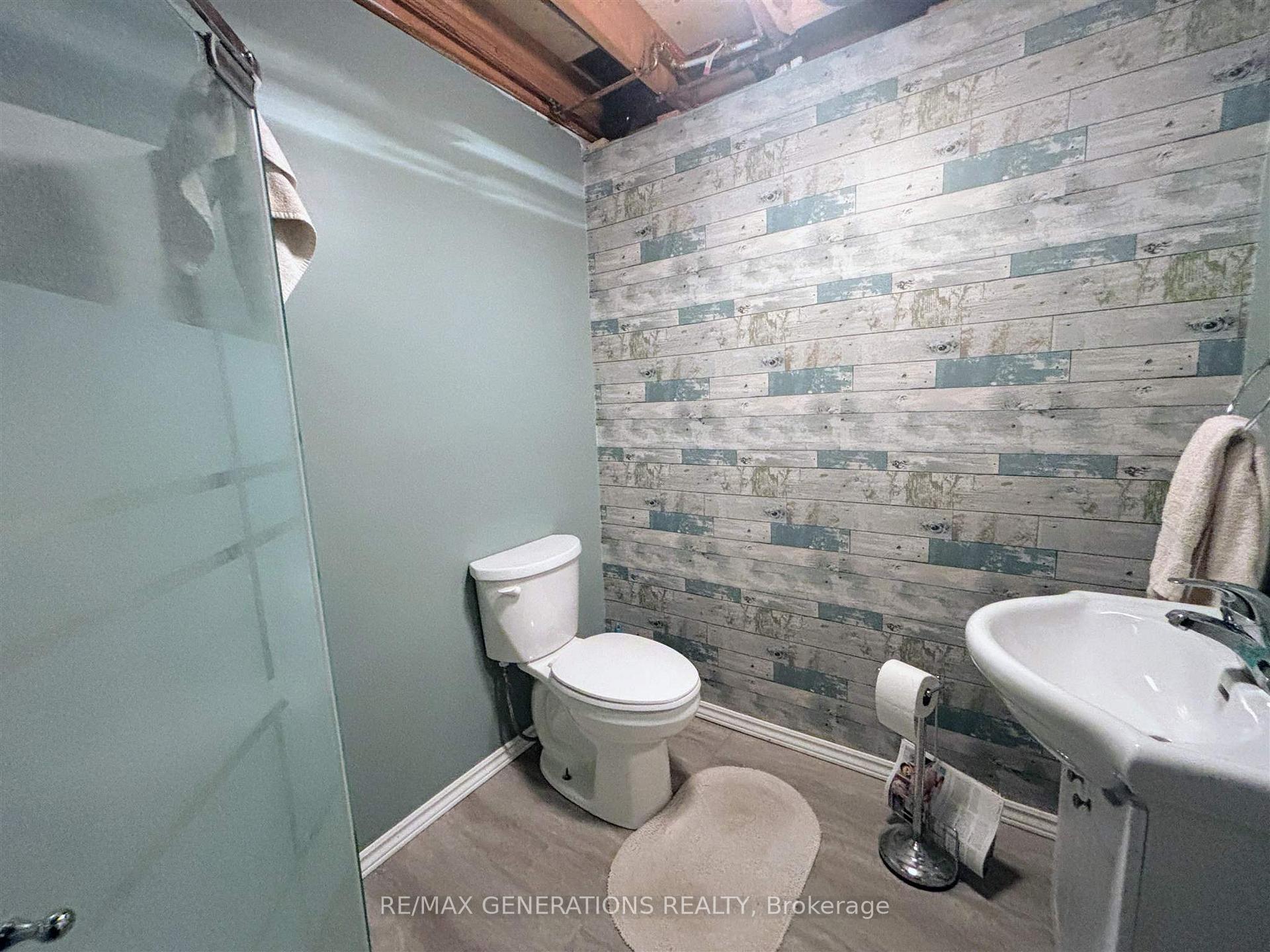 Photo 31 of 125 Hemlo Drive, Marathon — HOMEH