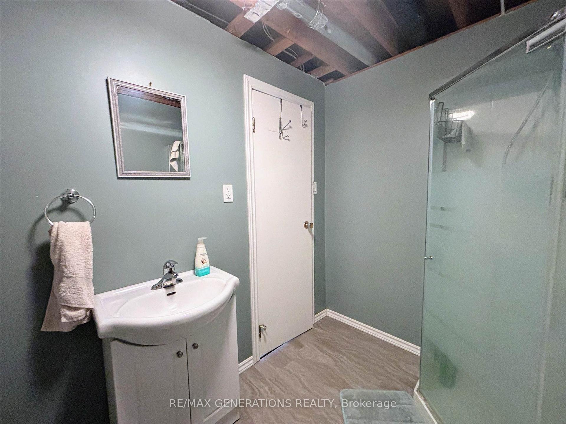 Photo 32 of 125 Hemlo Drive, Marathon — HOMEH