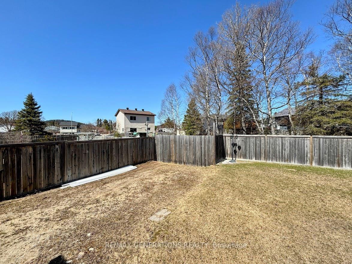 Photo 45 of 125 Hemlo Drive, Marathon — HOMEH