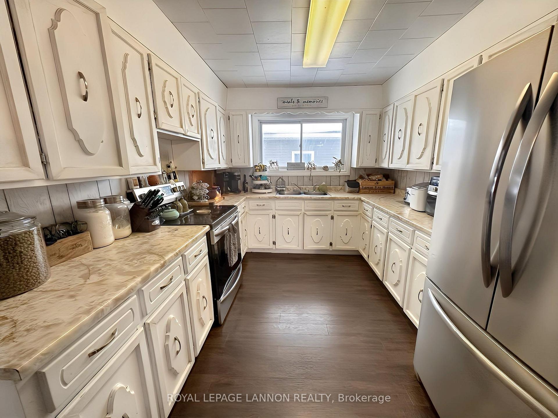 Photo 7 of 405 First Street, Greenstone — HOMEH