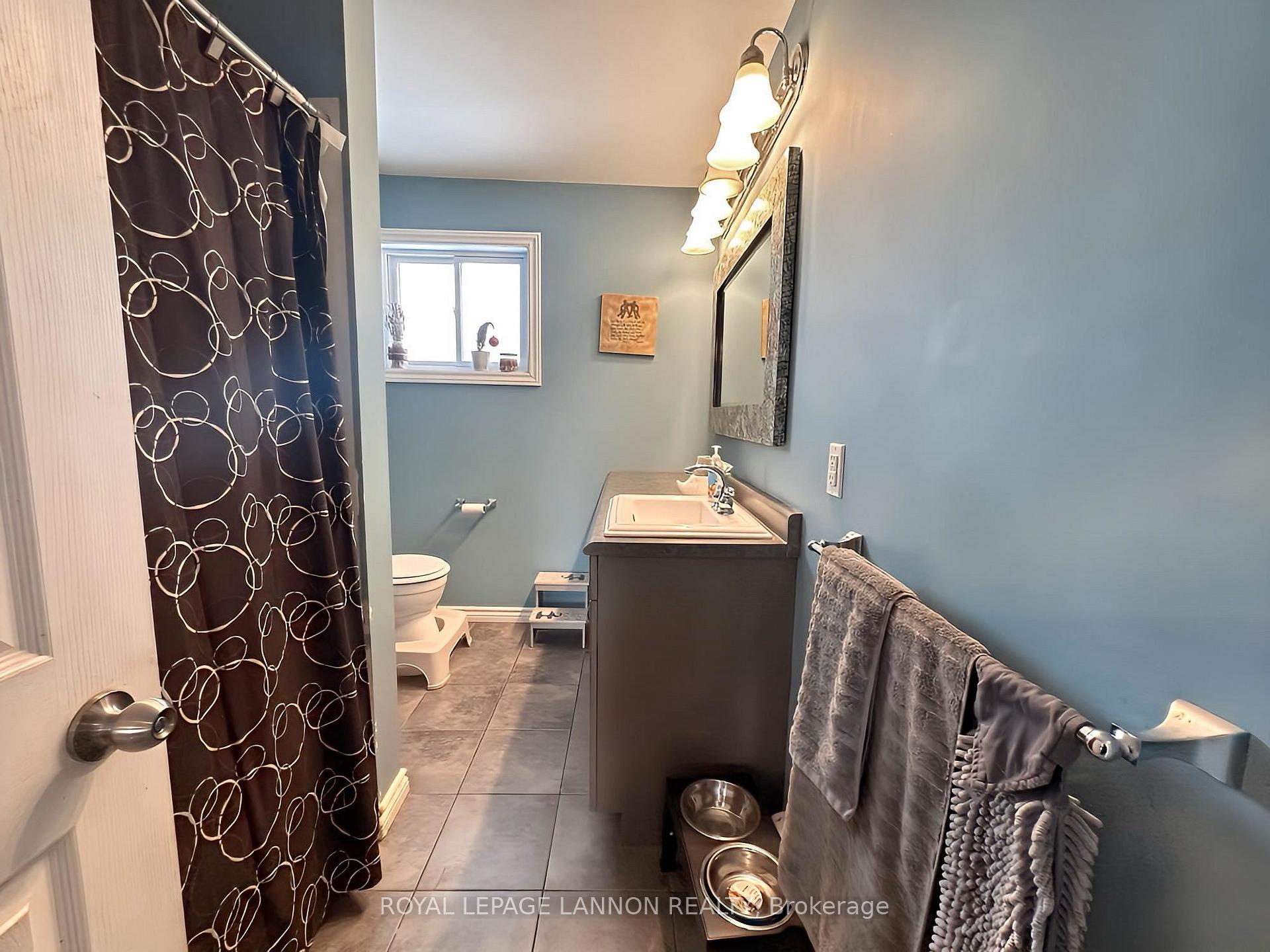 Photo 9 of 405 First Street, Greenstone — HOMEH