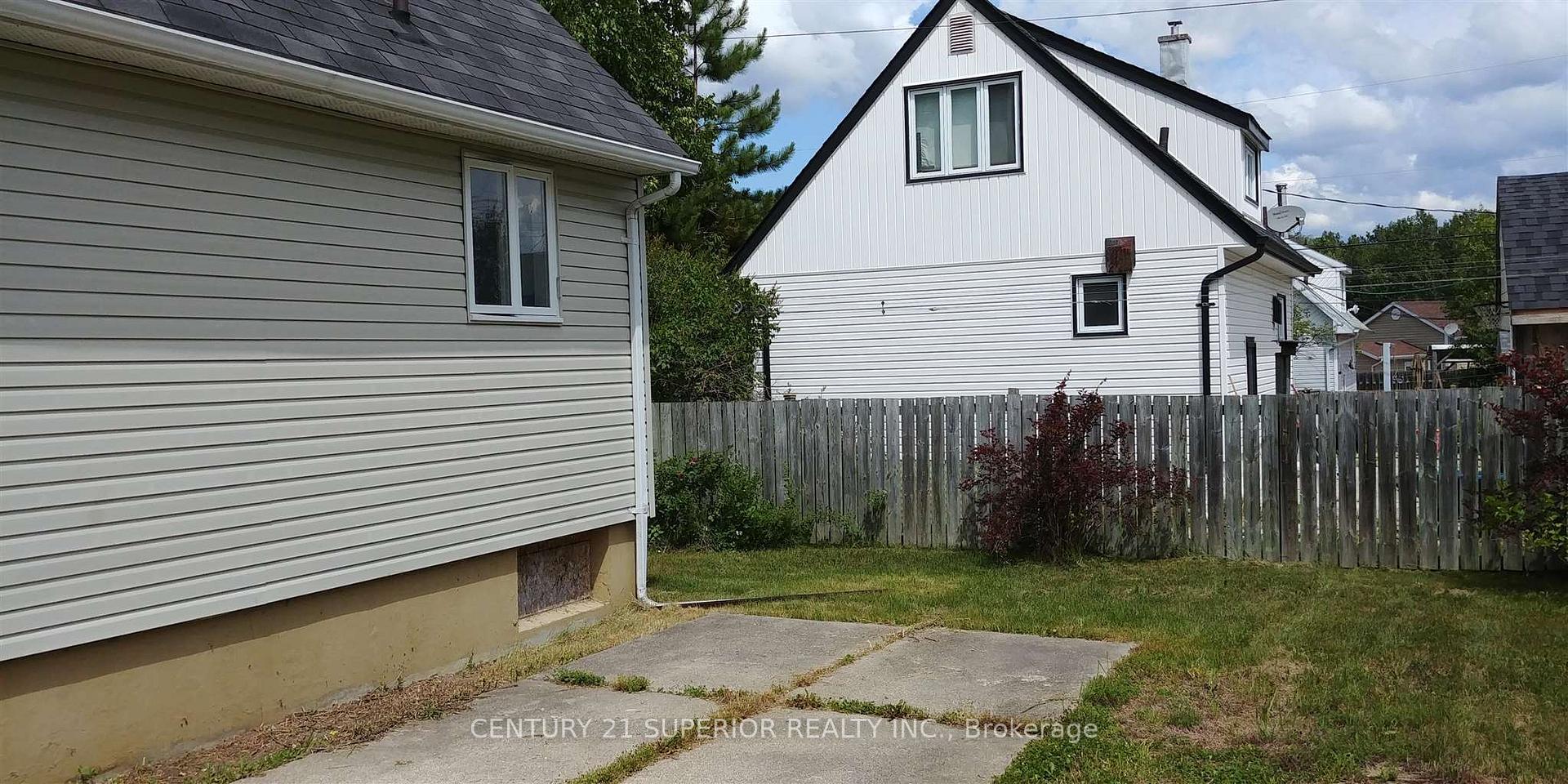 Photo 17 of 12 Swallow Drive, Manitouwadge — HOMEH
