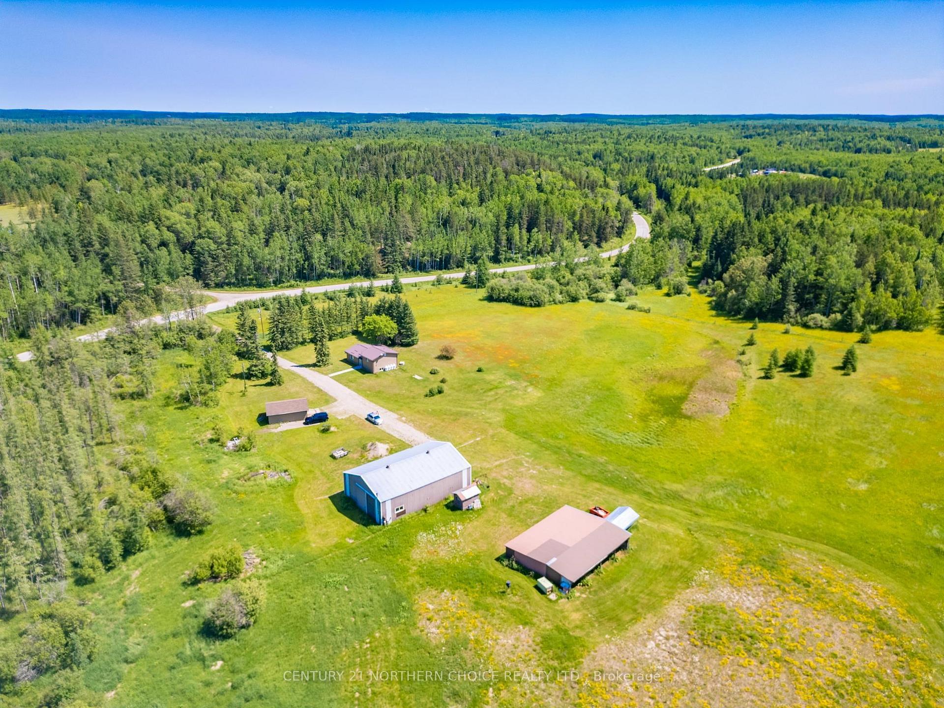 Photo 43 of 276 Hwy 609, Kenora Remote Area, Blue Lake — HOMEH