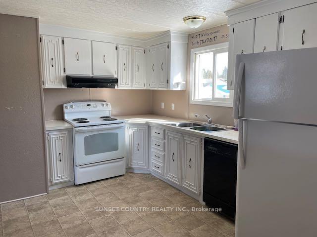 Photo 2 of 20-638 McGogy Road, Kenora Remote Area, Oxdrift — HOMEH