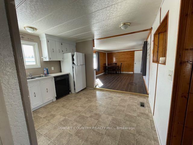 Photo 6 of 20-638 McGogy Road, Kenora Remote Area, Oxdrift — HOMEH