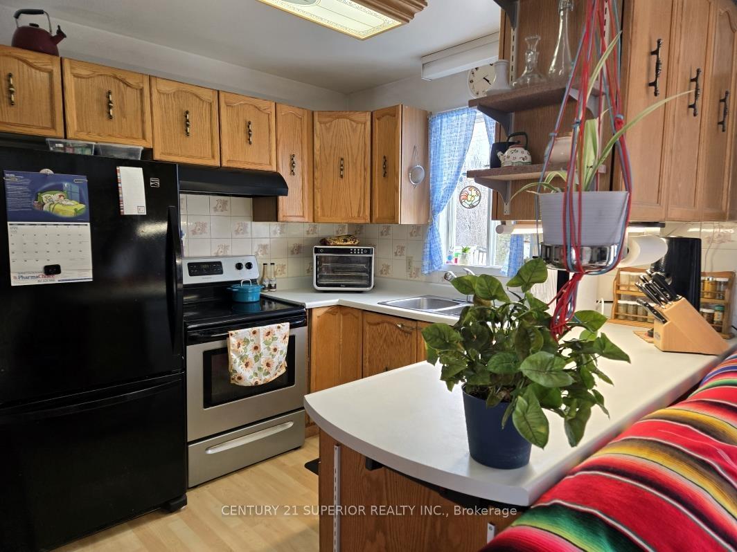 Photo 13 of 4 Fisher Ave, Manitouwadge — HOMEH