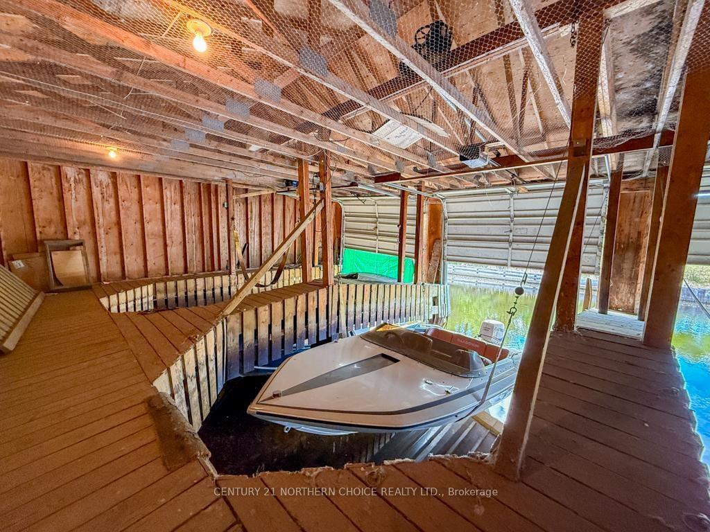 Photo 10 of 611 Third Street South, Kenora, Central — HOMEH
