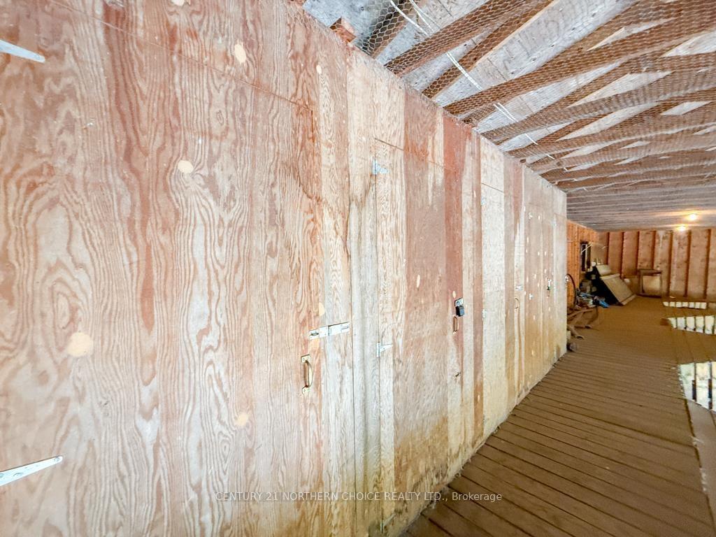 Photo 13 of 611 Third Street South, Kenora, Central — HOMEH