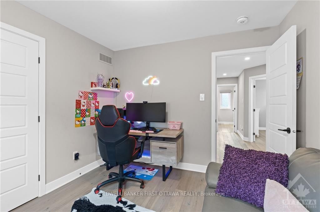 Photo 14 of 68 Hubble Heights, Ottawa, Riverside South/Gloucester Glen — HOMEH