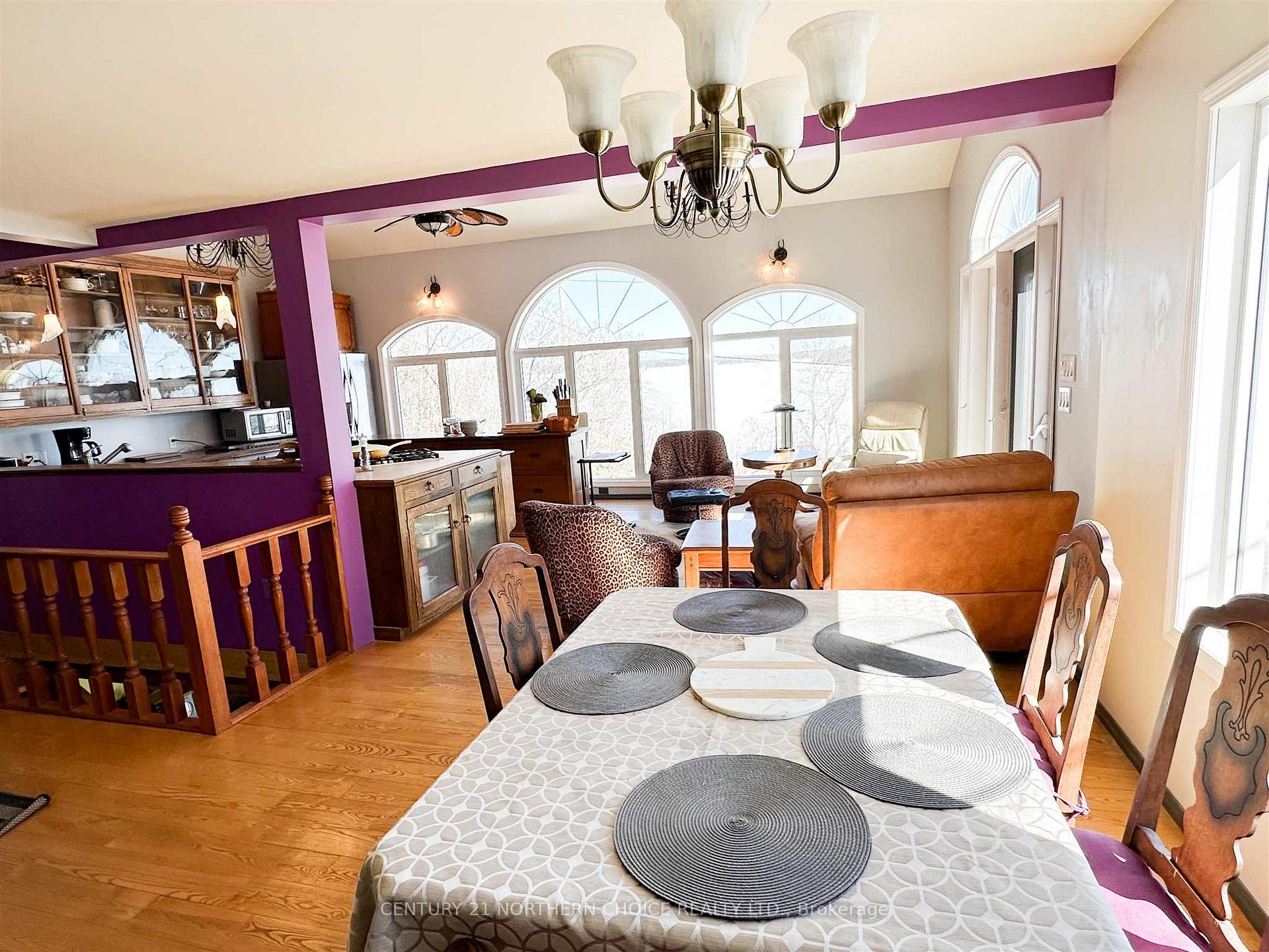 Photo 5 of 51 Howey Street, Red Lake — HOMEH