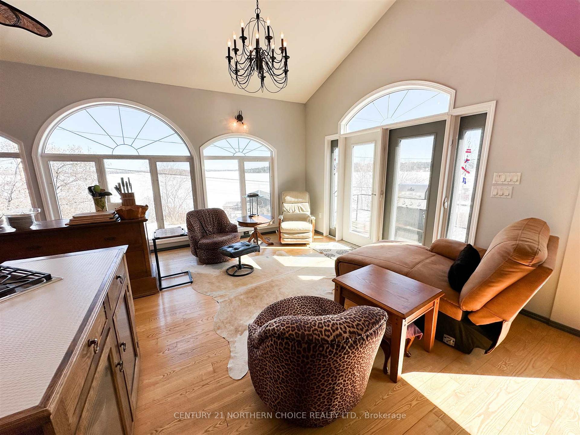 Photo 6 of 51 Howey Street, Red Lake — HOMEH