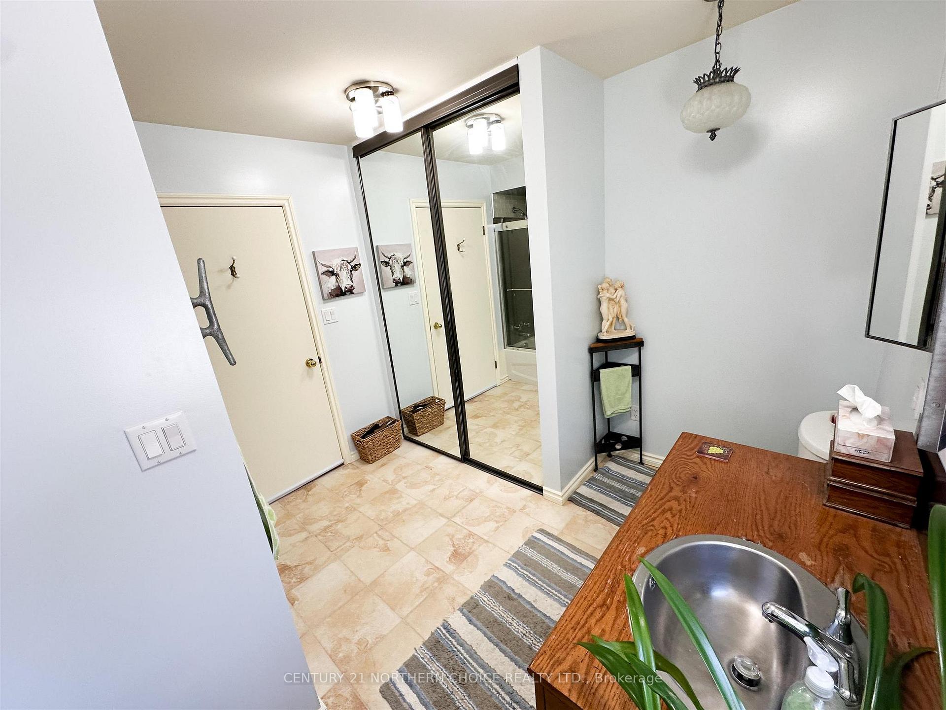 Photo 13 of 51 Howey Street, Red Lake — HOMEH