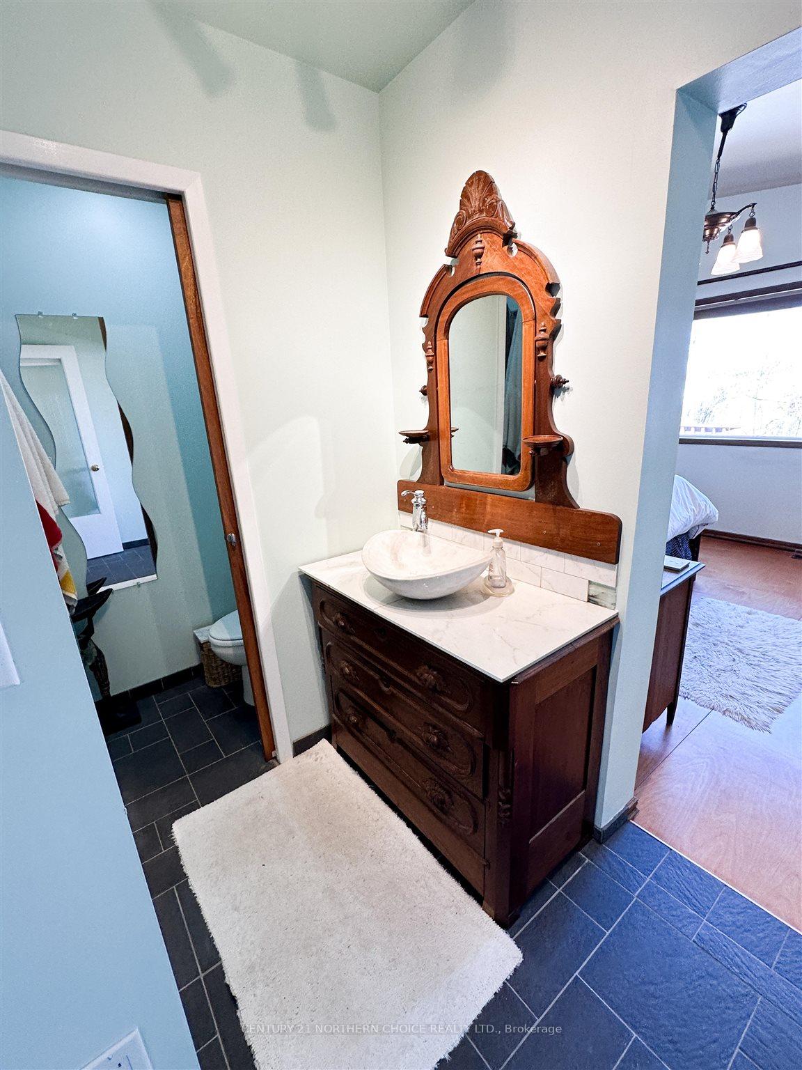 Photo 17 of 51 Howey Street, Red Lake — HOMEH