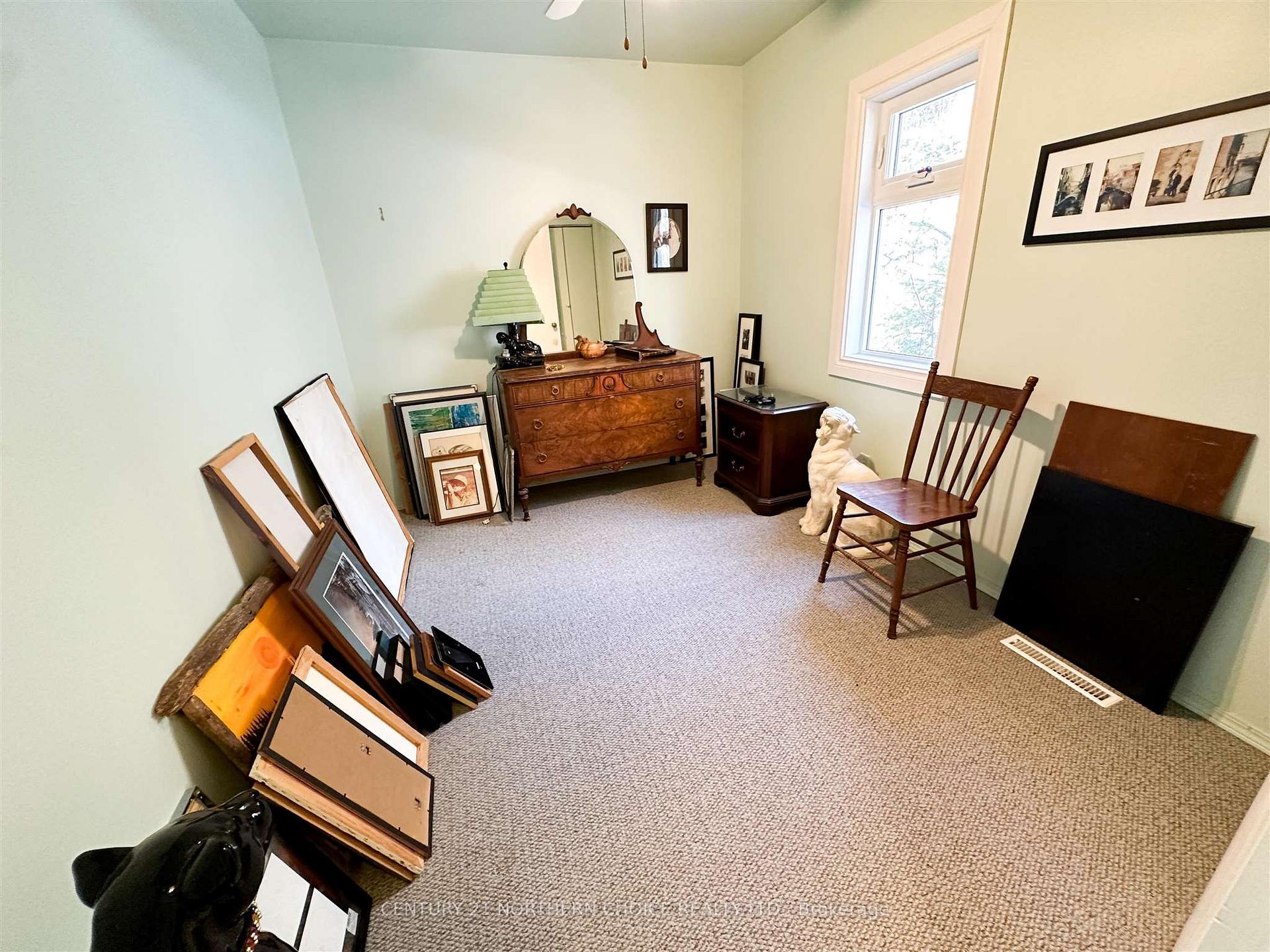 Photo 23 of 51 Howey Street, Red Lake — HOMEH