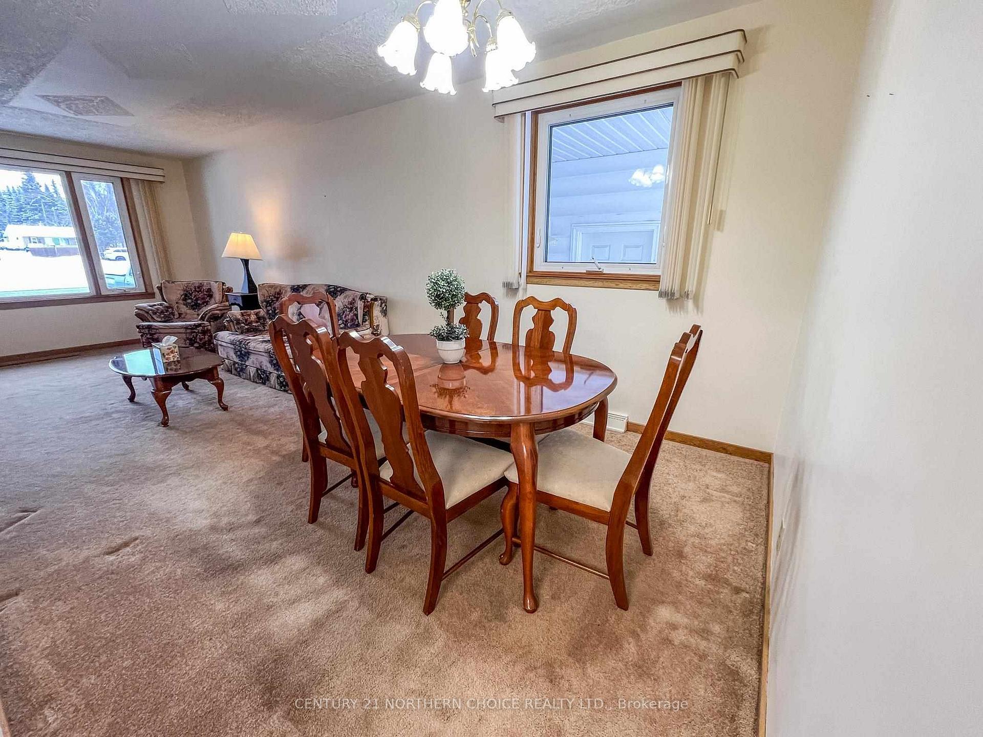 Photo 12 of 1284 Valley Drive, Kenora, Pinecrest — HOMEH