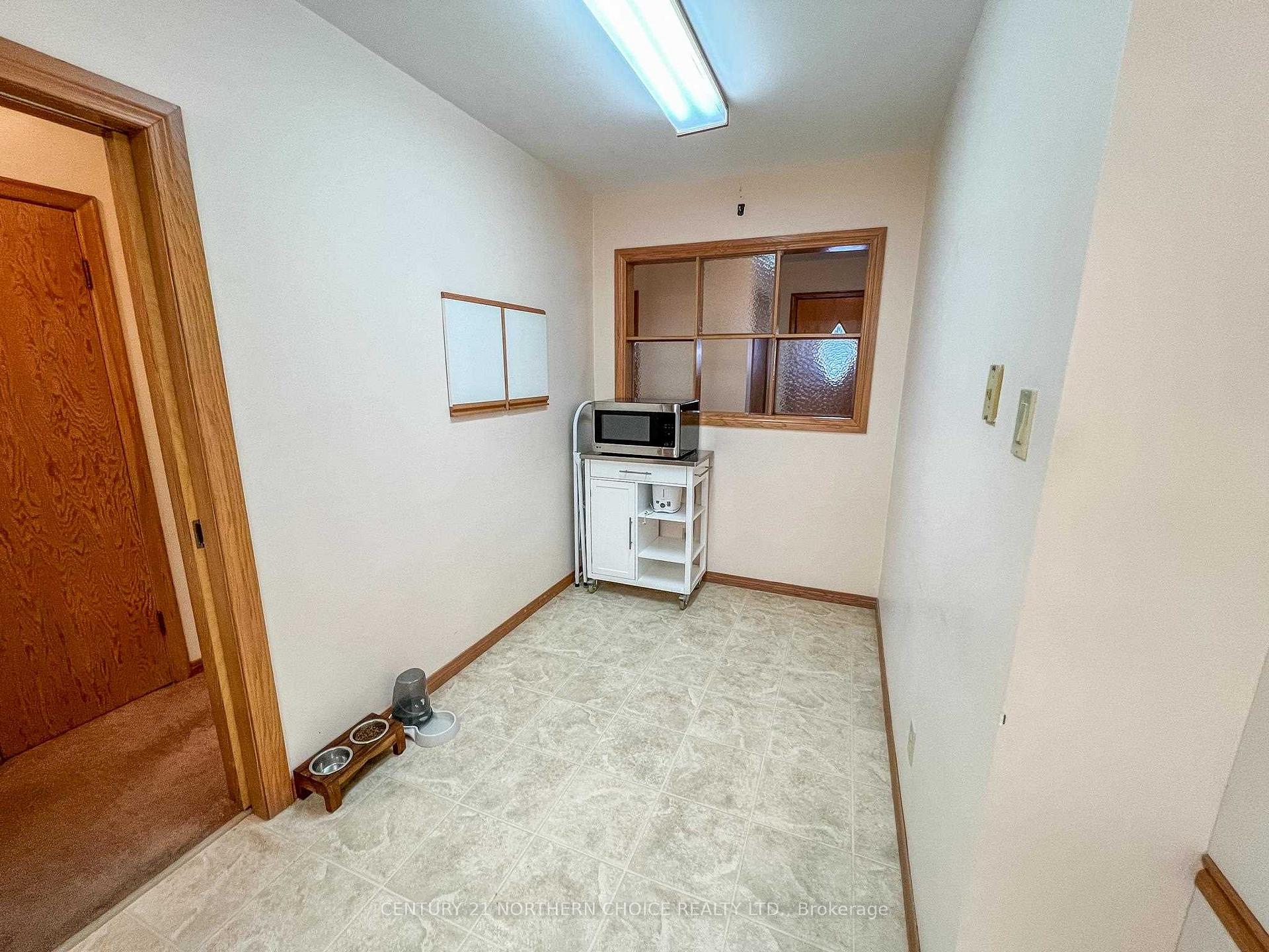 Photo 18 of 1284 Valley Drive, Kenora, Pinecrest — HOMEH