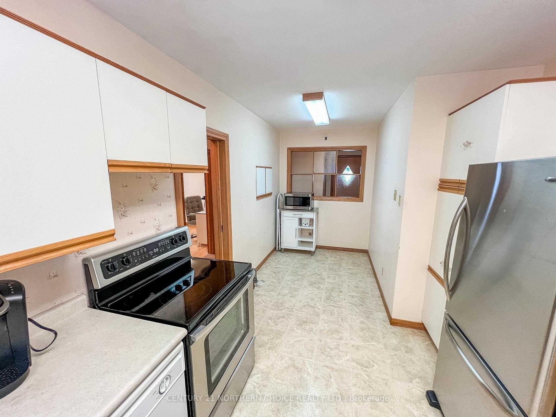Photo 19 of 1284 Valley Drive, Kenora, Pinecrest — HOMEH