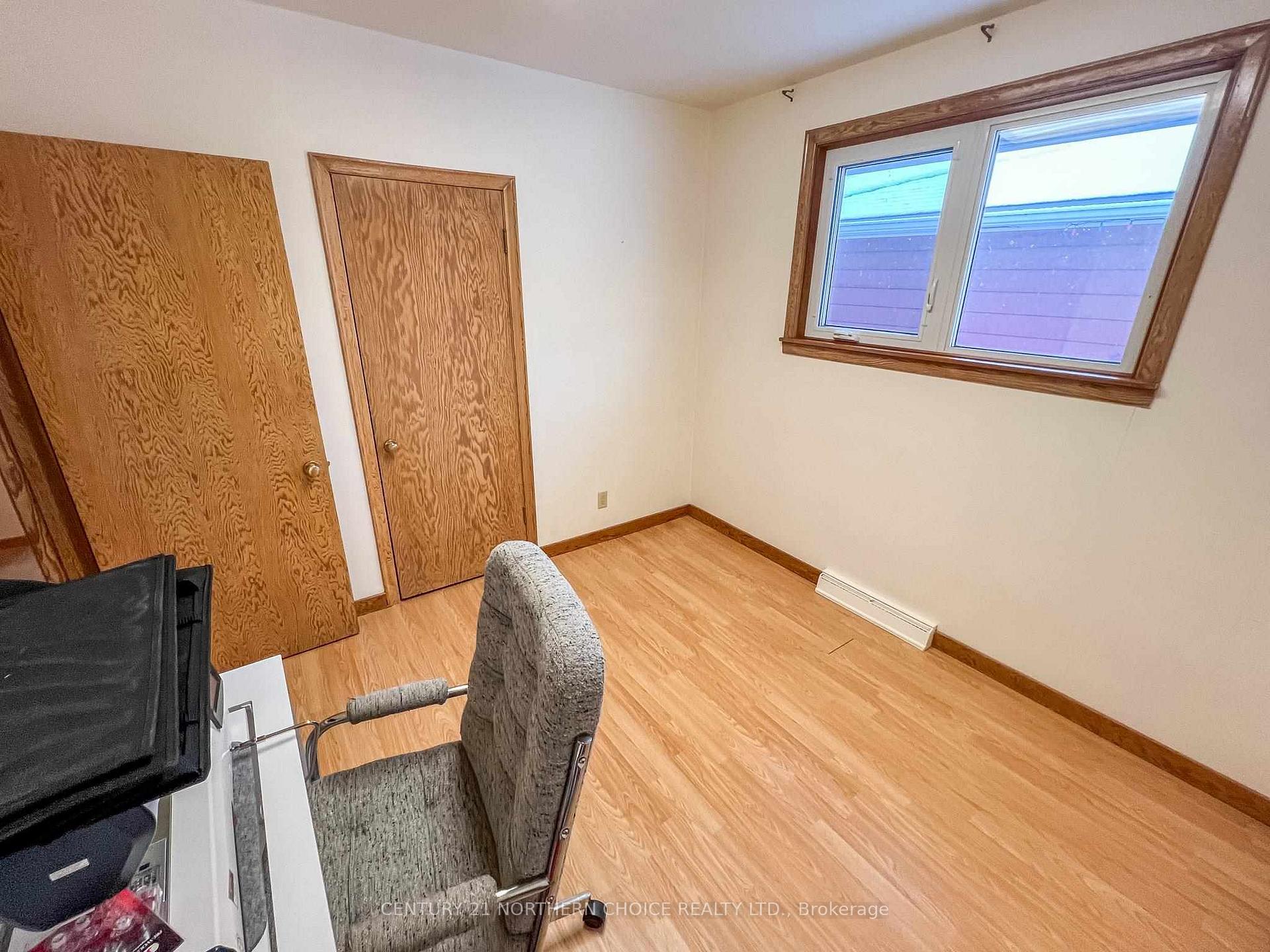 Photo 24 of 1284 Valley Drive, Kenora, Pinecrest — HOMEH