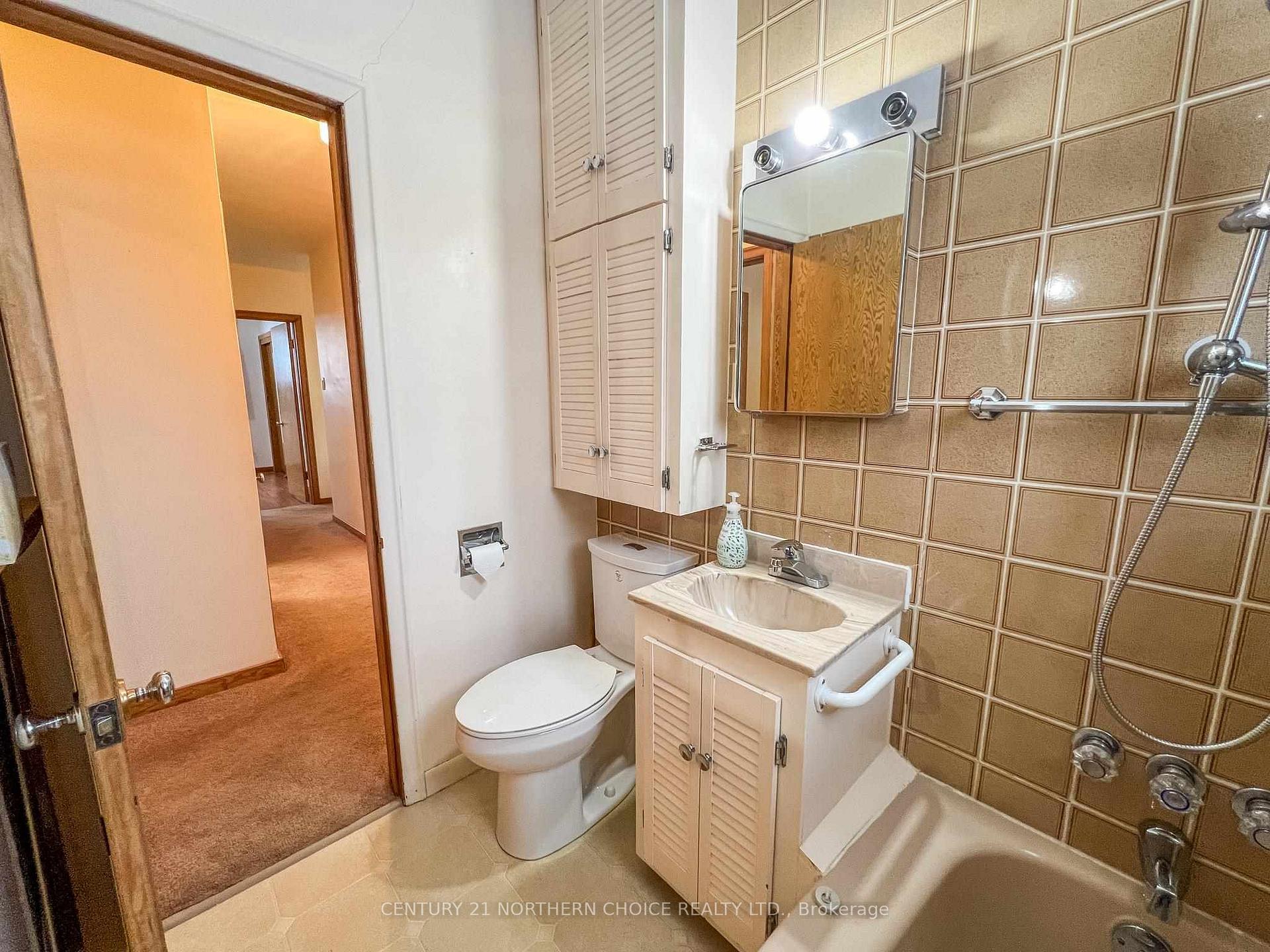Photo 30 of 1284 Valley Drive, Kenora, Pinecrest — HOMEH