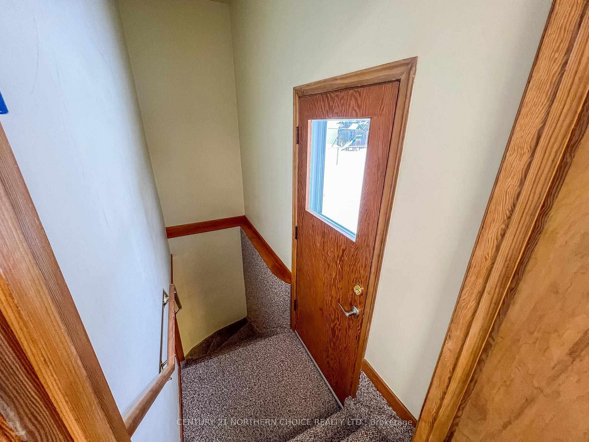 Photo 31 of 1284 Valley Drive, Kenora, Pinecrest — HOMEH
