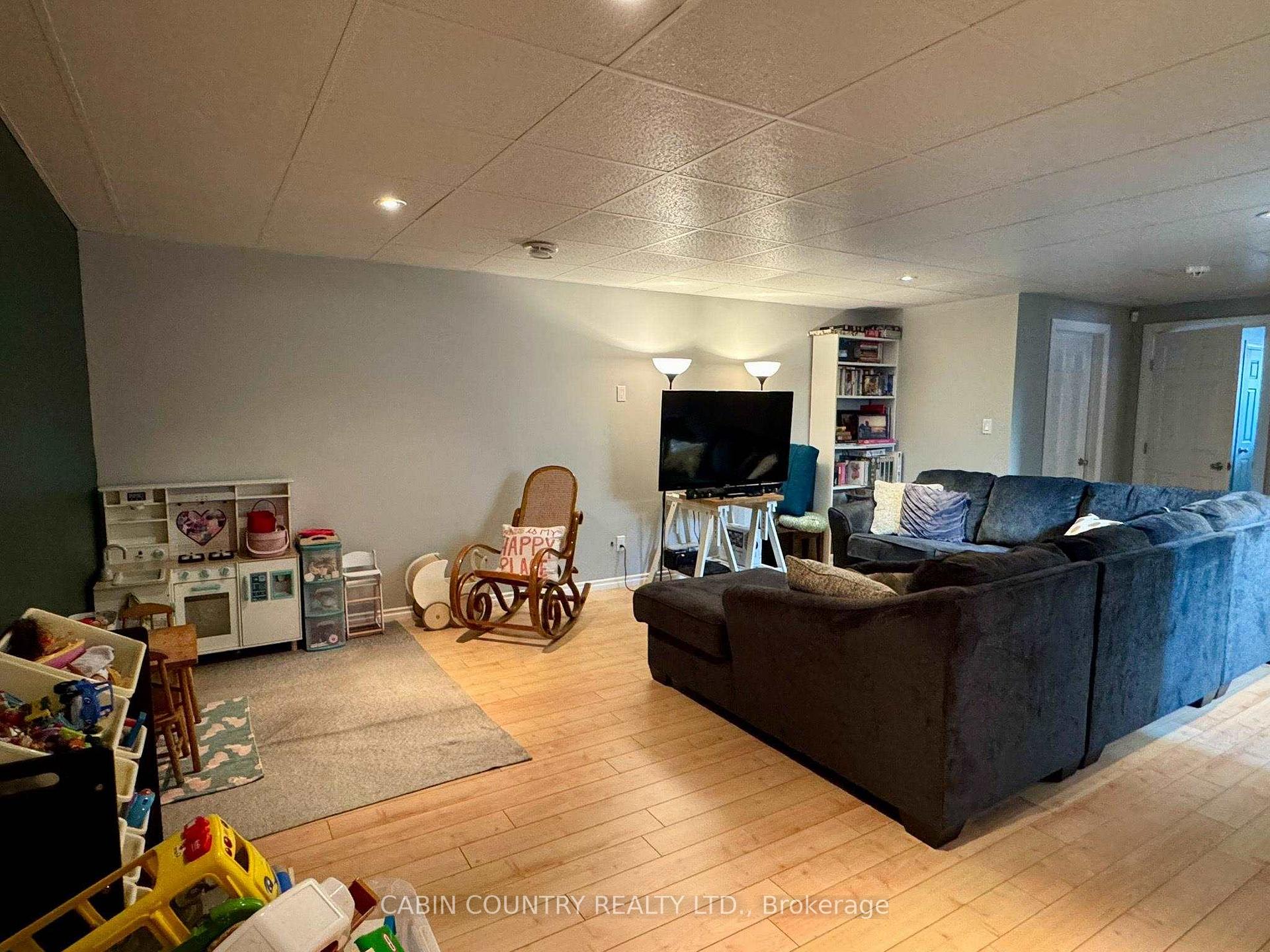Photo 14 of 1349 Valley Drive, Kenora, Pinecrest — HOMEH