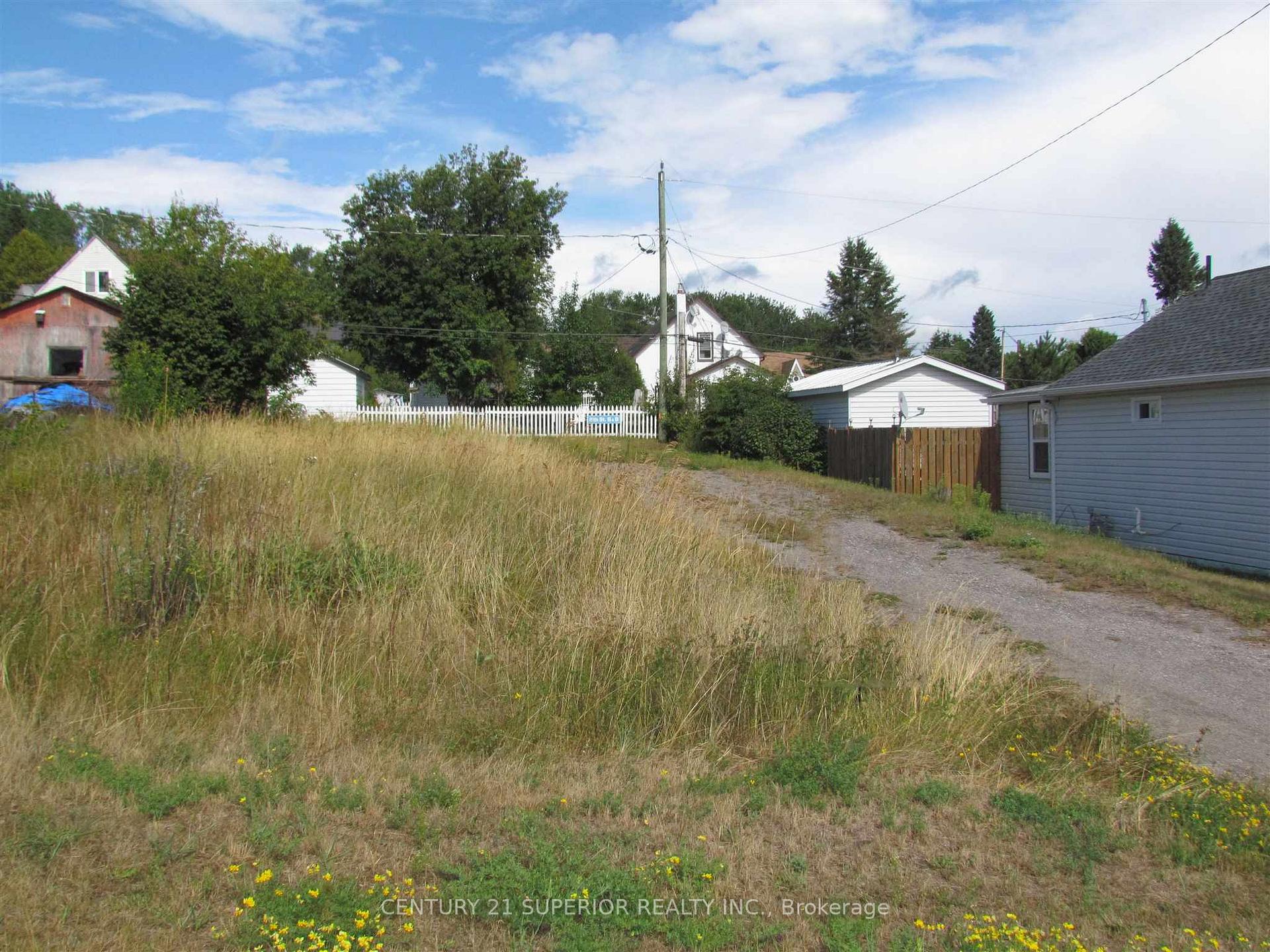 Photo 12 of 111 Seventh Street, Nipigon — HOMEH