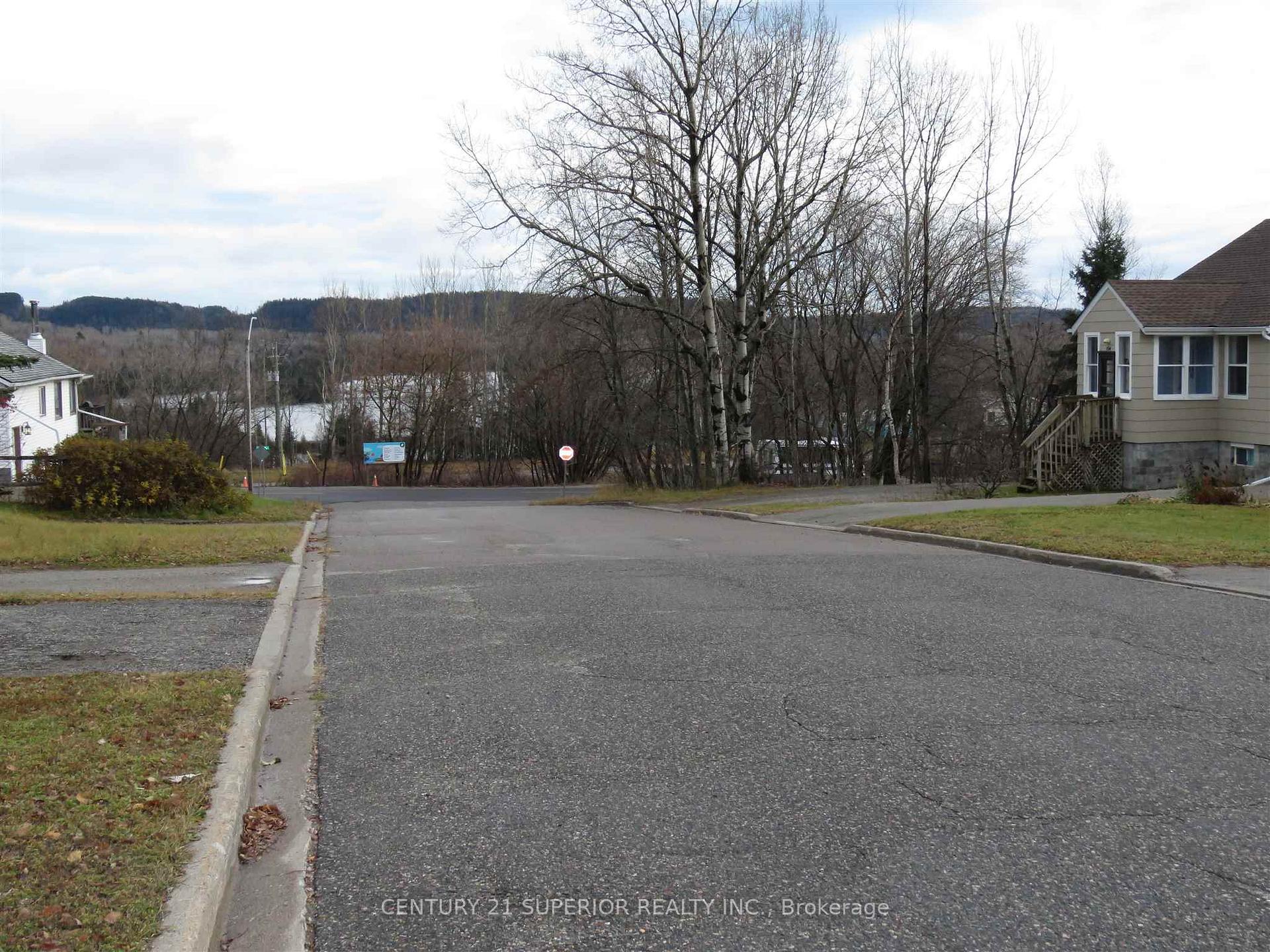 Photo 15 of 111 Seventh Street, Nipigon — HOMEH