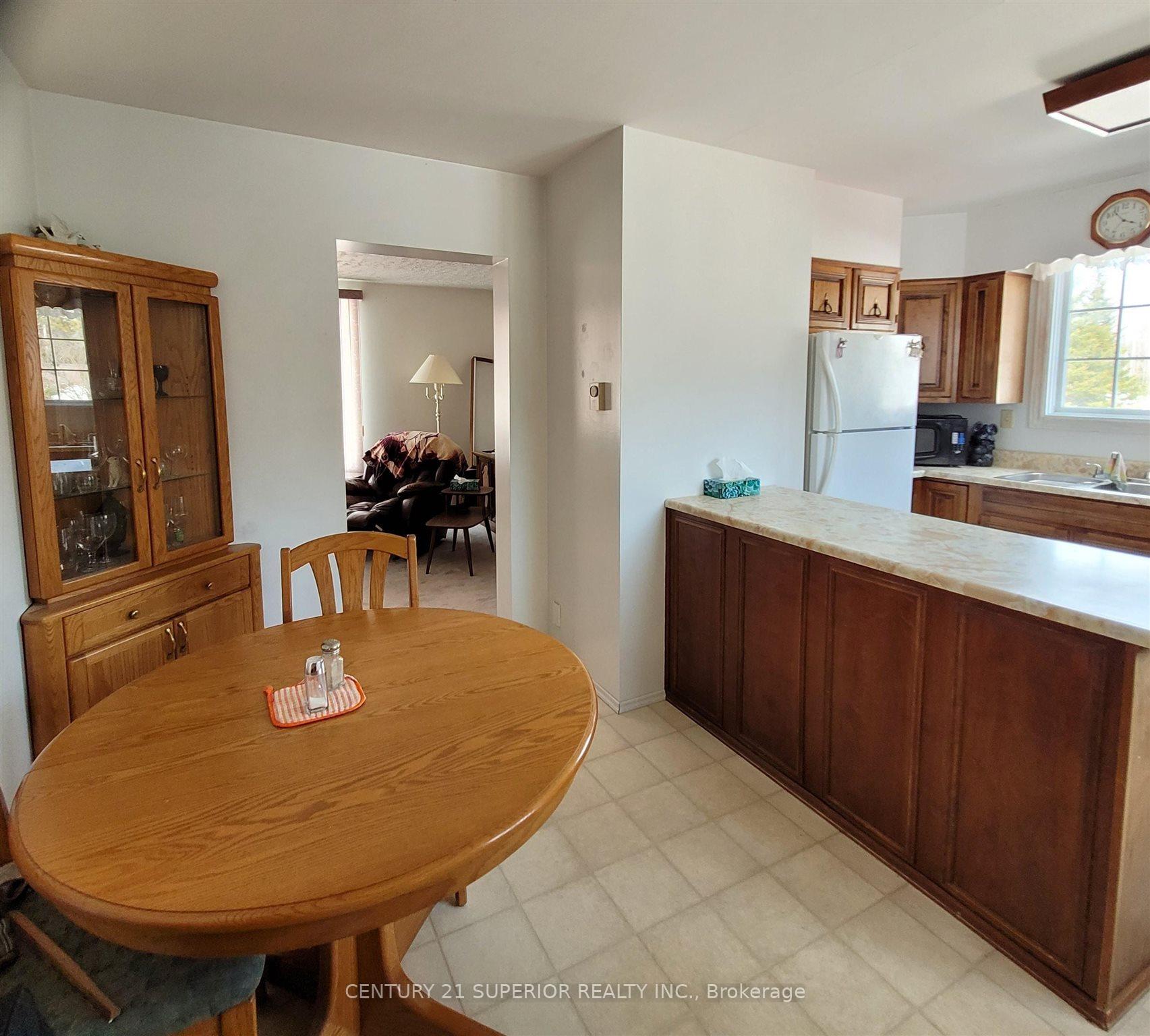 Photo 8 of 32 Lynx Ave, Manitouwadge — HOMEH