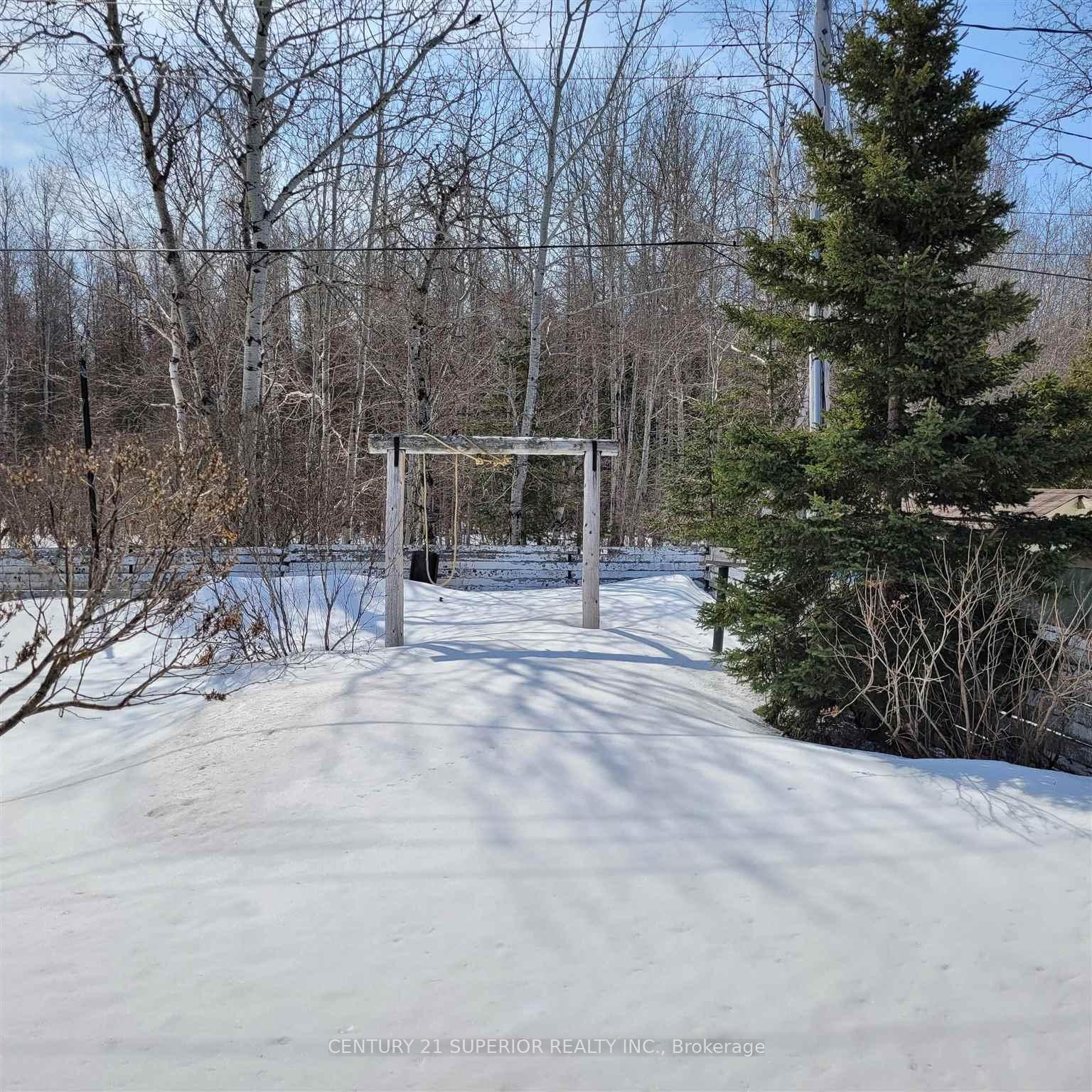 Photo 35 of 32 Lynx Ave, Manitouwadge — HOMEH