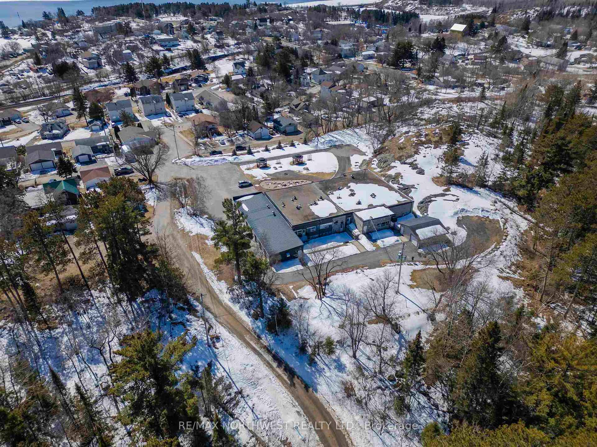 Photo 30 of Unit #3, 100 First Ave West, Kenora, Norman — HOMEH