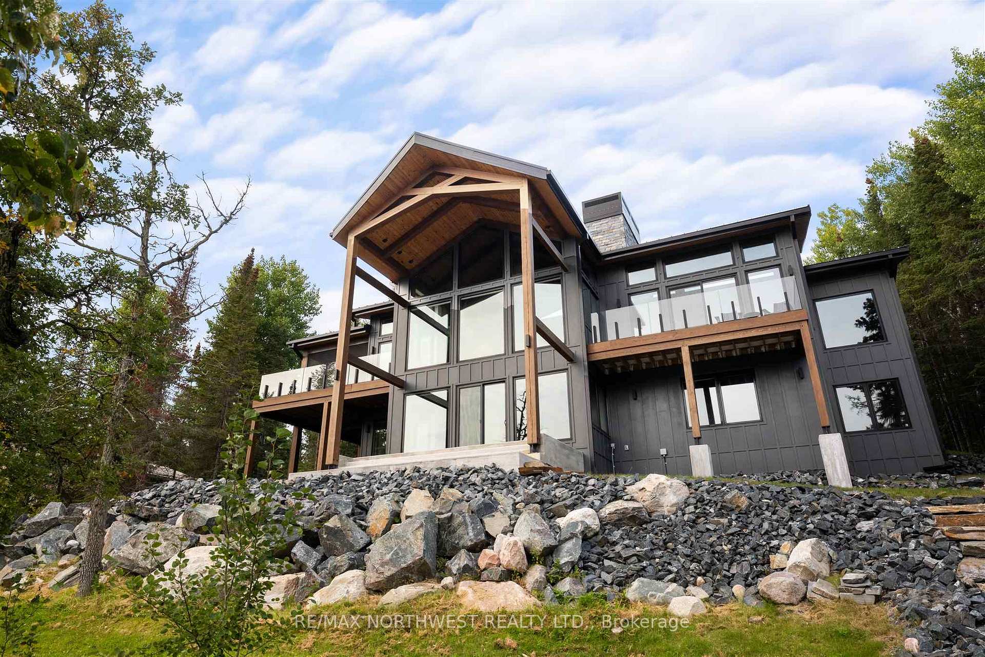 Photo 3 of 122 Sedesky Road, Kenora, Central — HOMEH