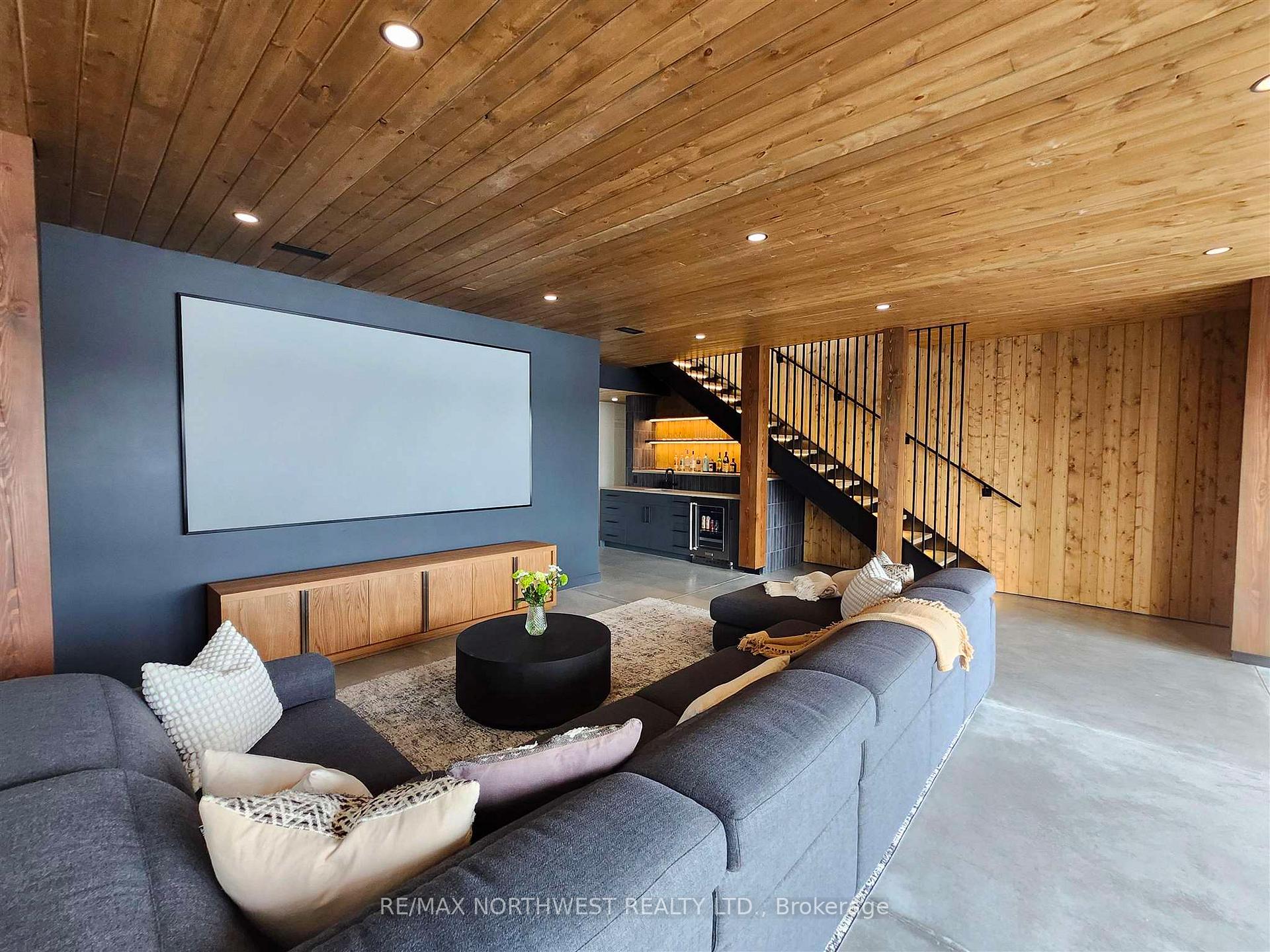 Photo 26 of 122 Sedesky Road, Kenora, Central — HOMEH
