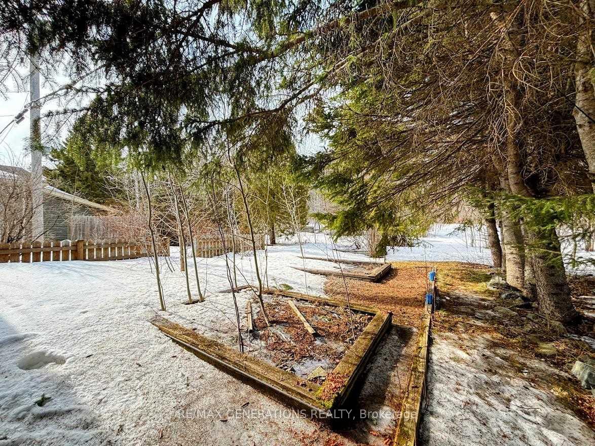 Photo 32 of 57 Warbler Drive, Manitouwadge — HOMEH