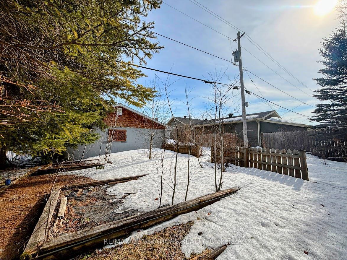 Photo 33 of 57 Warbler Drive, Manitouwadge — HOMEH