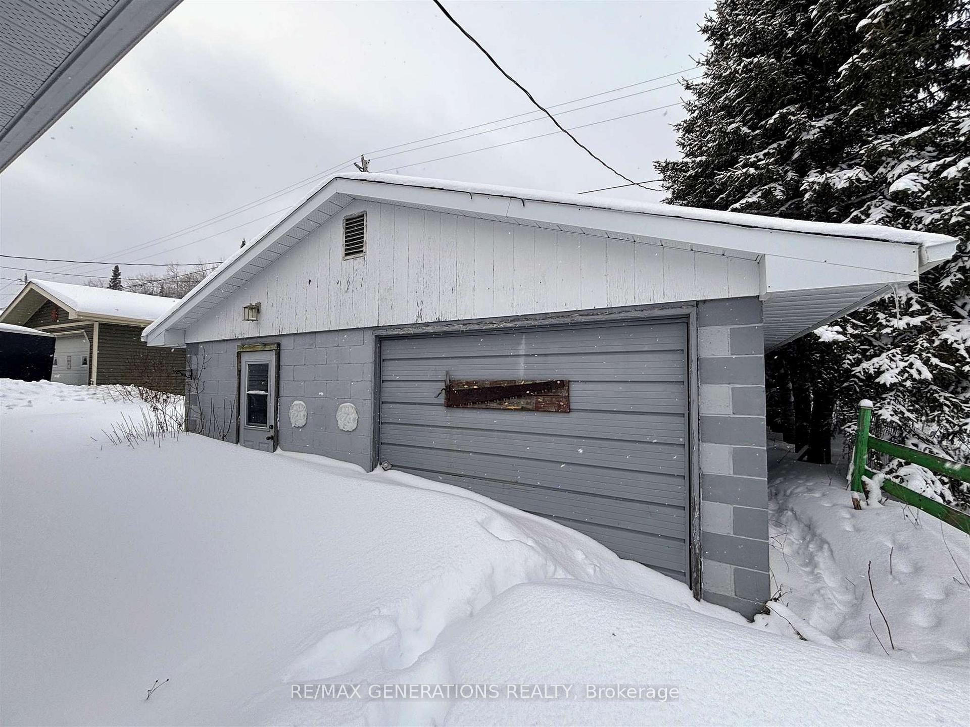 Photo 38 of 57 Warbler Drive, Manitouwadge — HOMEH