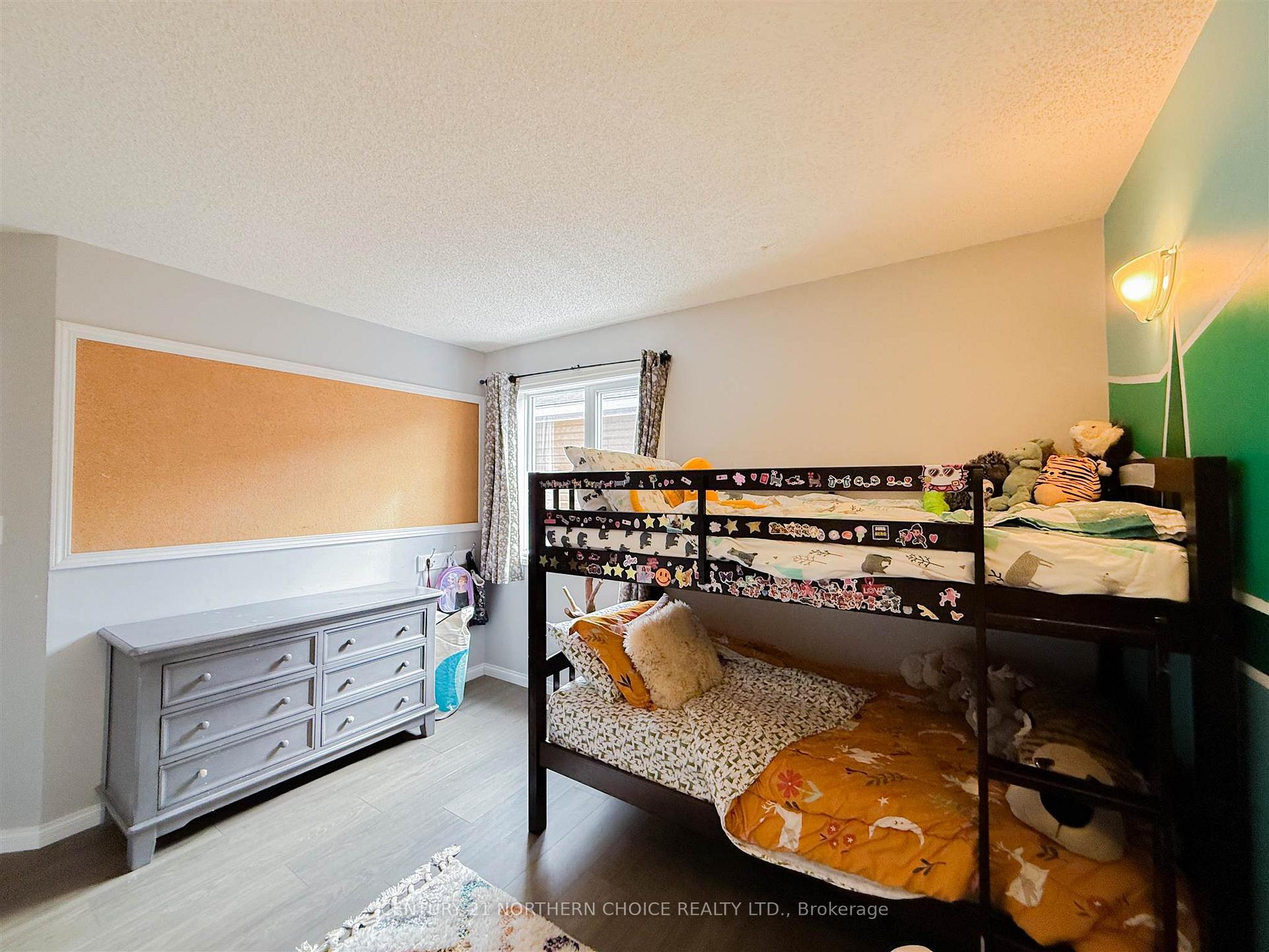 Photo 28 of 215 Front Street, Kenora, Keewatin — HOMEH