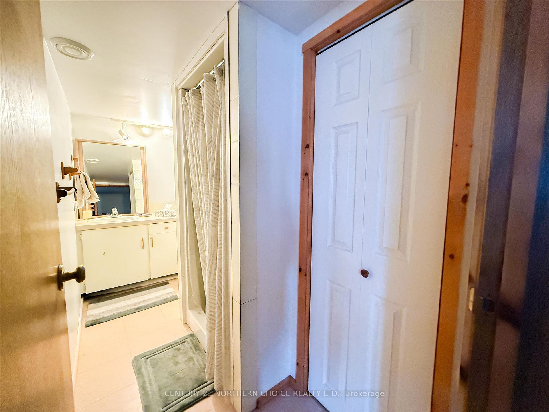 Photo 37 of 215 Front Street, Kenora, Keewatin — HOMEH