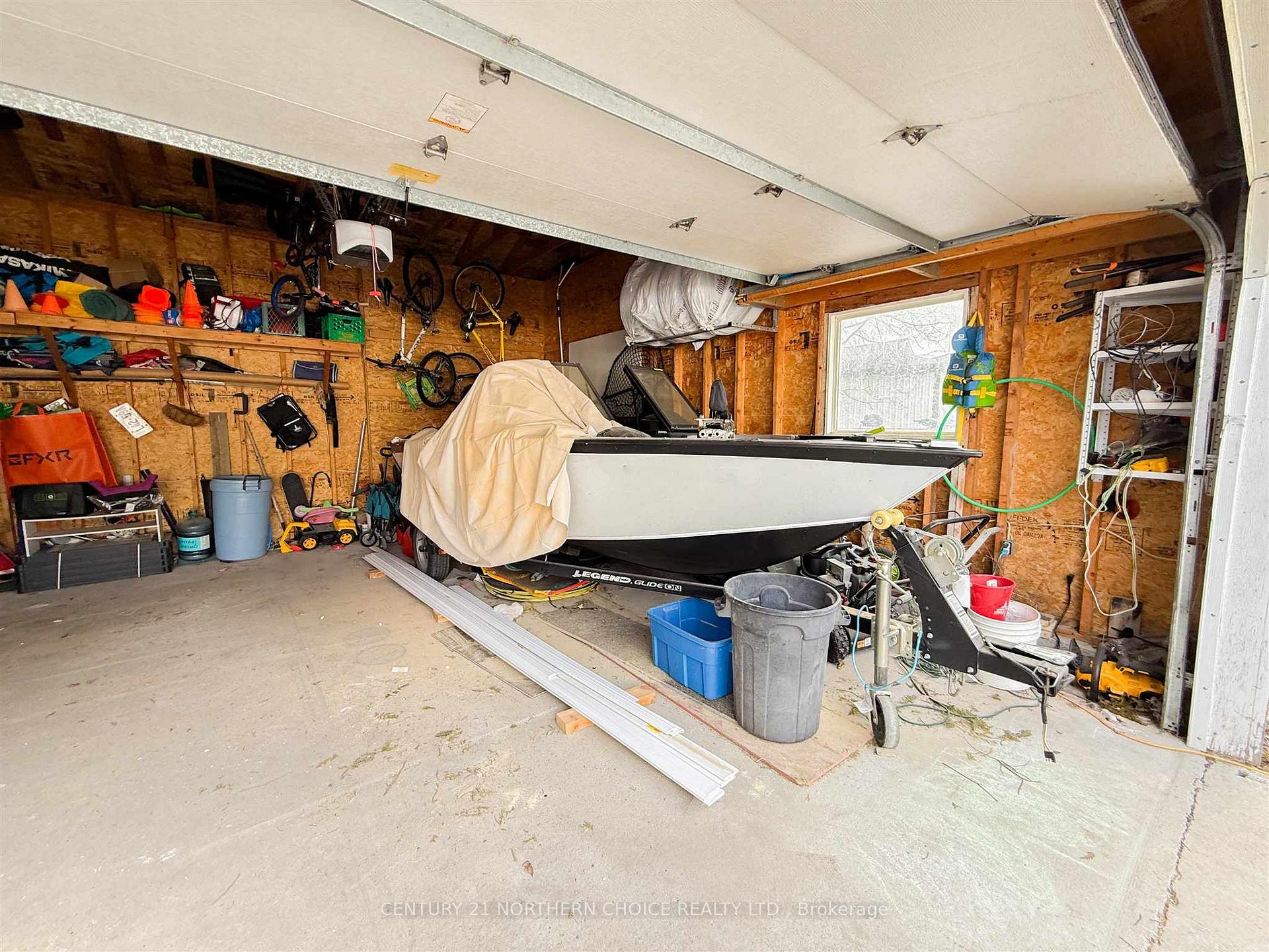 Photo 41 of 215 Front Street, Kenora, Keewatin — HOMEH