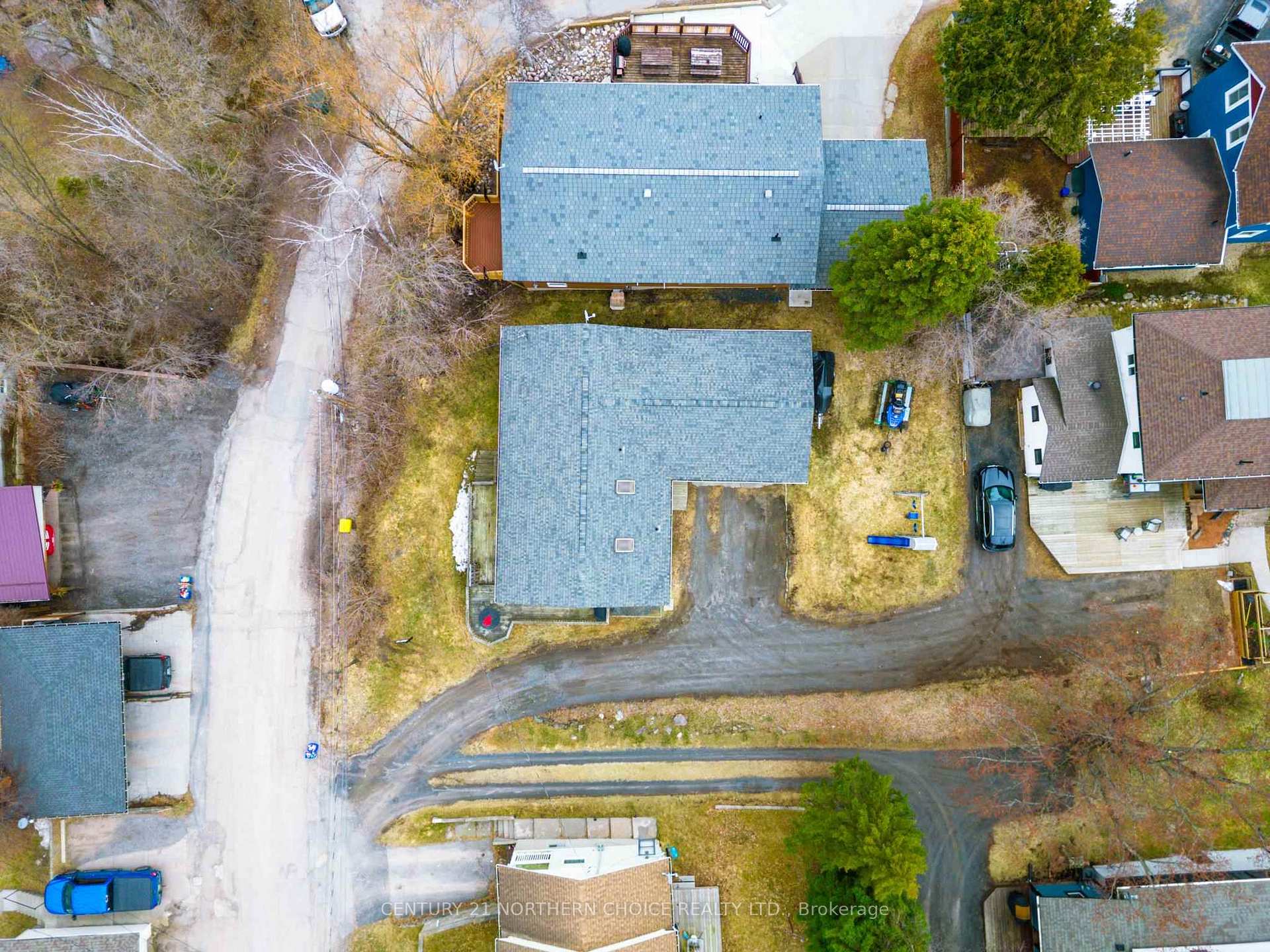 Photo 46 of 215 Front Street, Kenora, Keewatin — HOMEH