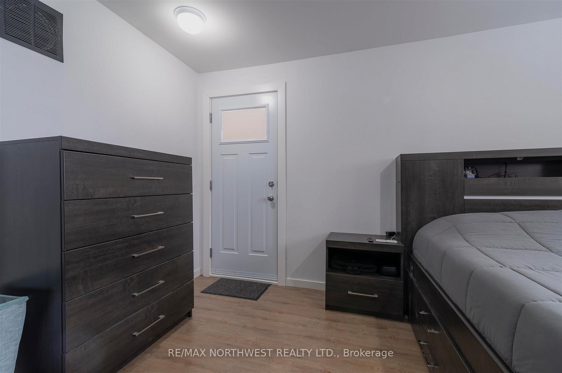 Photo 15 of 419 Sixth Ave South, Kenora, Lakeside — HOMEH
