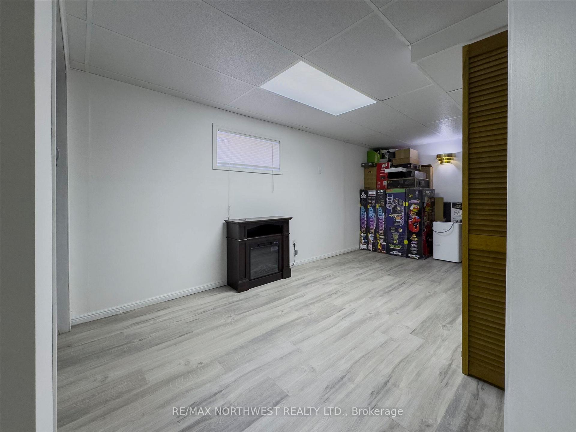 Photo 22 of 419 Sixth Ave South, Kenora, Lakeside — HOMEH