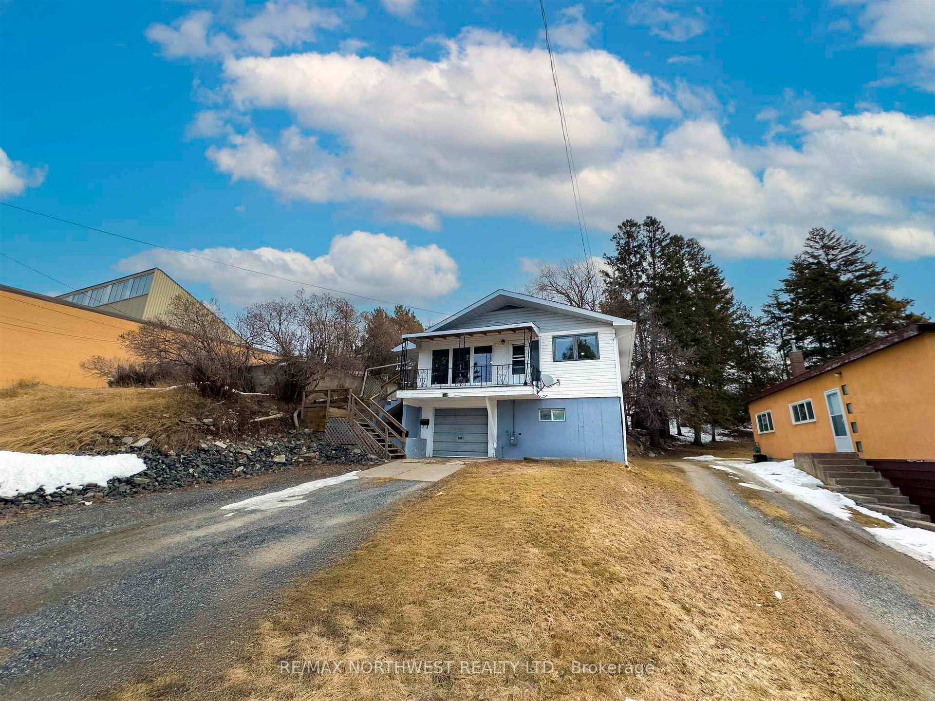 Photo 26 of 419 Sixth Ave South, Kenora, Lakeside — HOMEH
