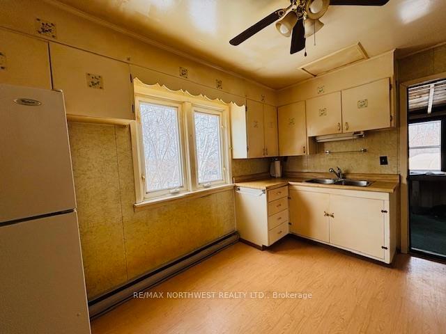 Photo 4 of 804 Erie St, Kenora, Keewatin — HOMEH
