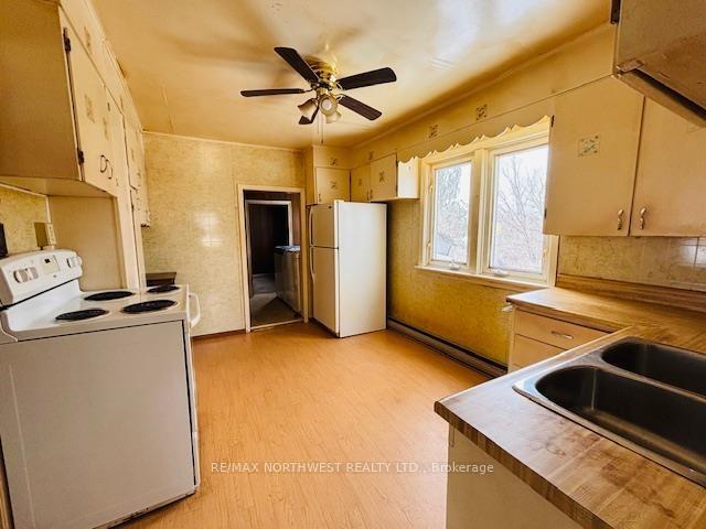 Photo 6 of 804 Erie St, Kenora, Keewatin — HOMEH