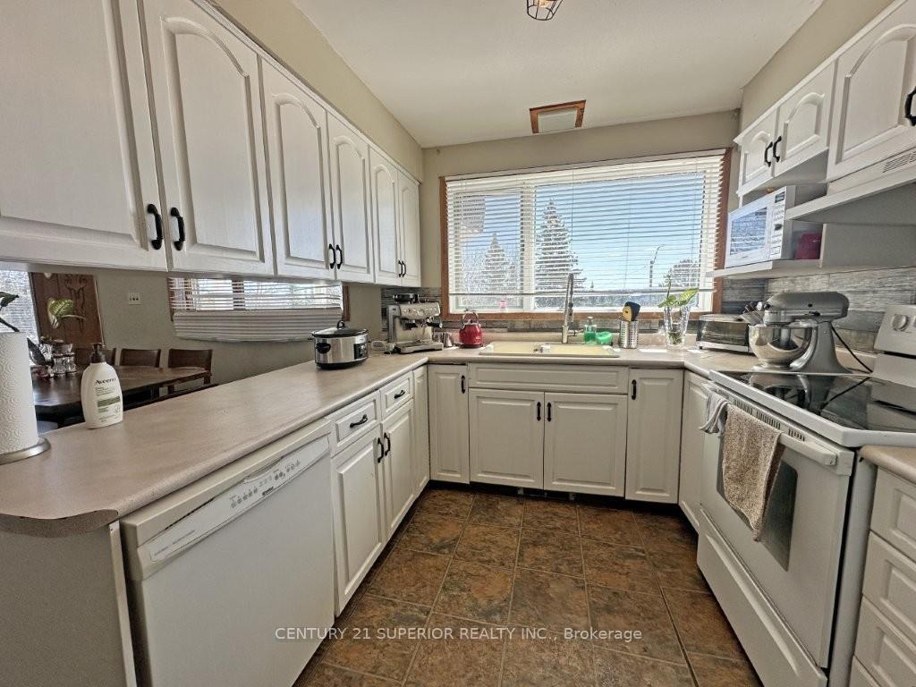 Photo 17 of 103 McKirdy Ave, Nipigon — HOMEH