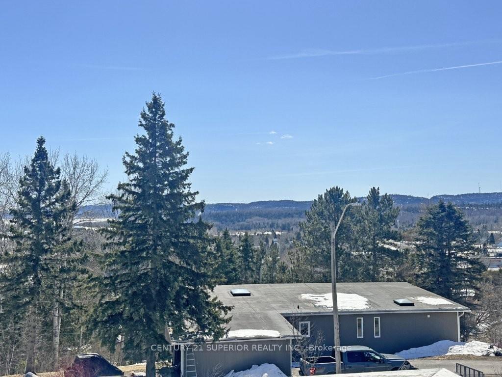 Photo 48 of 103 McKirdy Ave, Nipigon — HOMEH